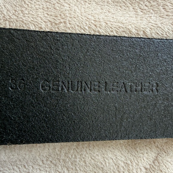 Lacoste  Black Leather Belt - Picture 8 of 8